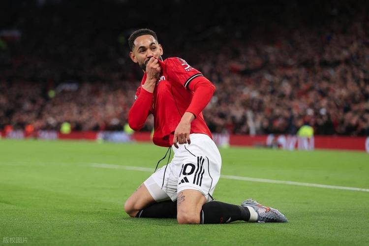 积极！姆伯莫本赛季英超完成141次无球前插，位列英超第一