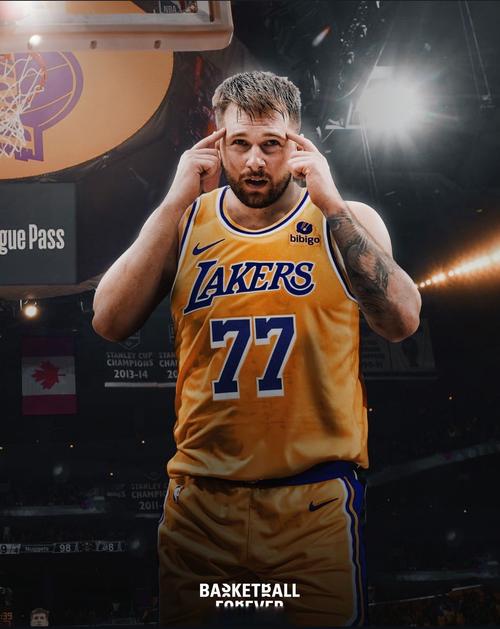 里夫斯会像布伦森那样离队拿顶薪吗？东契奇又要变成光杆司令了？