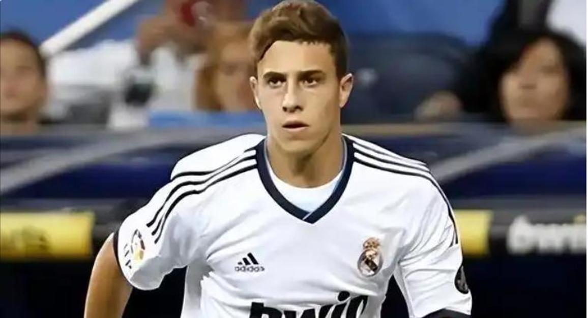 头槌首开记录！意甲官方：罗马中卫埃尔莫索当选本场比赛最佳球员