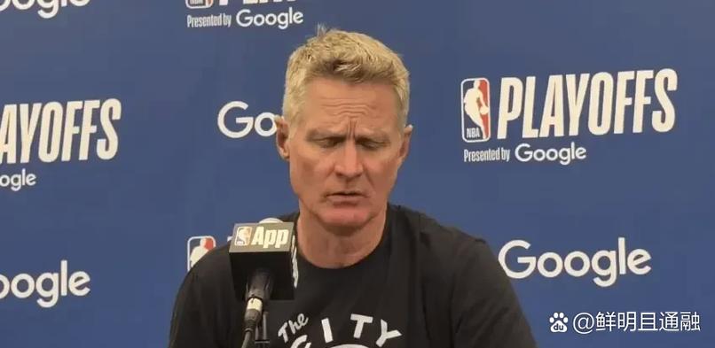 科尔谈限制小卡:让大个子保持对他的防守 尽力让他出手更困难