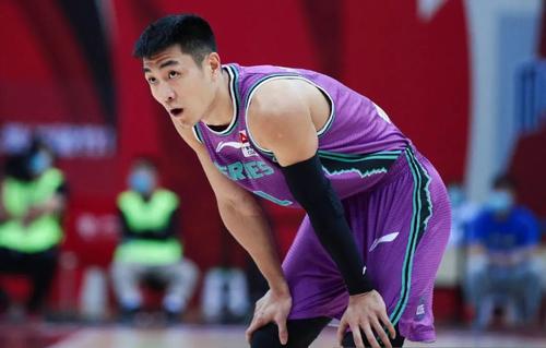 弹无虚发！英格拉姆首节4中4高效拿下9分1板2助1断1帽