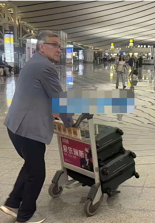 结束42年执教生涯!71岁伊万宣布退休:怀着自豪与感激,是时候了