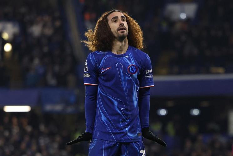 记者:库库雷利亚联赛杯已吃到两黄,下轮对卡迪夫城停赛