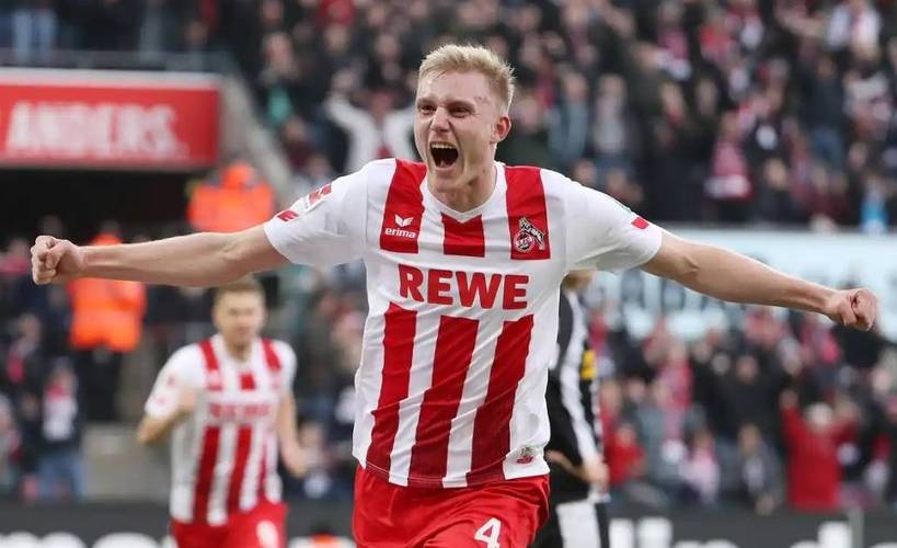 德天空：厄兹詹最早可能冬窗离开多特，科隆等俱乐部关注球员