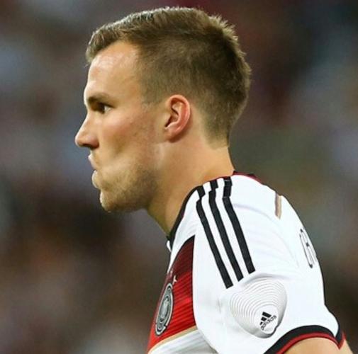 37岁继续踢！“大十字”格罗斯克洛伊茨签约德国第7级别联赛球队