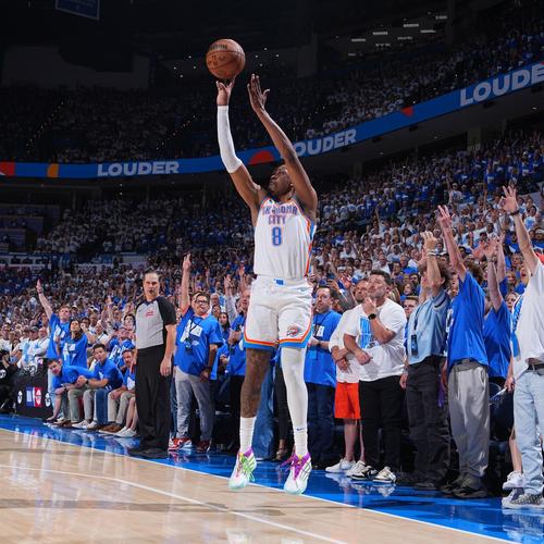 内外开花！杰伦-布朗20中12砍全场最高30分加5板4助 三分9中4