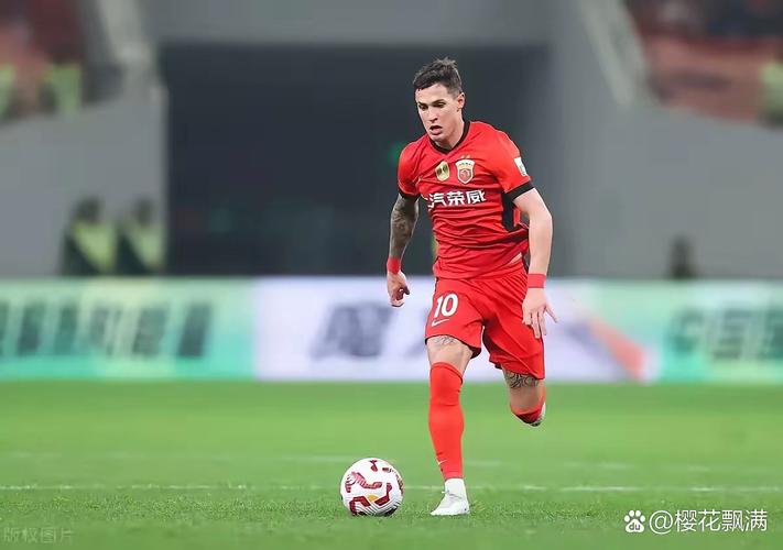 穆斯卡特：王燊超一直非常出色，维塔尔的进球也很漂亮