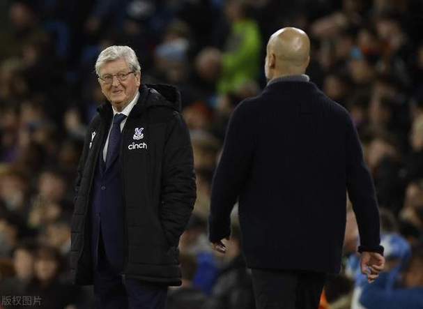 78岁霍奇森在英超执教面对老东家取得12胜，是联赛历史最多