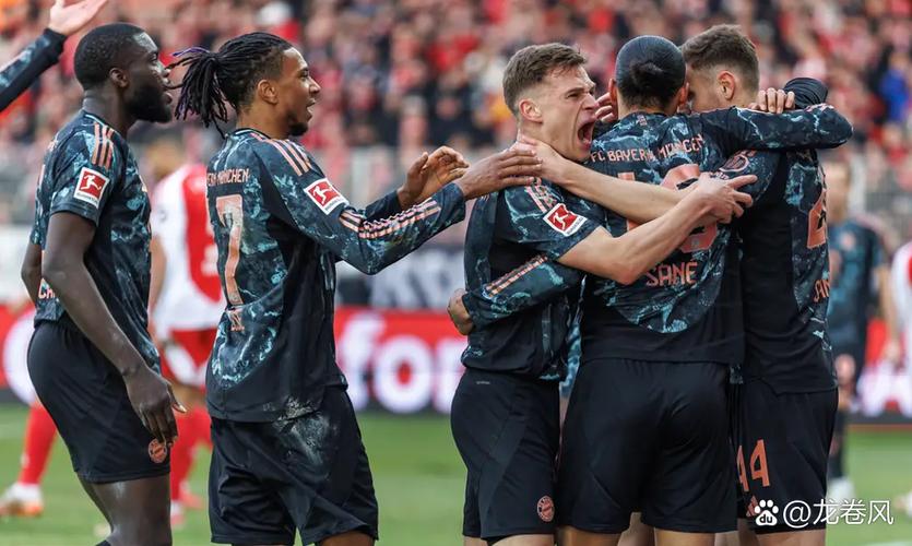 拜仁连续19场德甲主场比赛进球2+，上次进球少于2粒就是对阵药厂