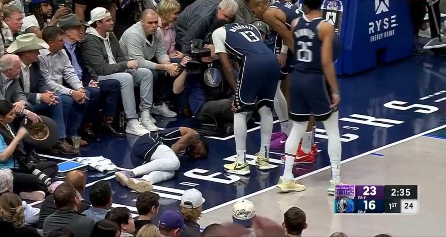 泪崩！率队让三追四大逆转，帕尔梅拉斯主帅赛后跪地捂脸痛哭