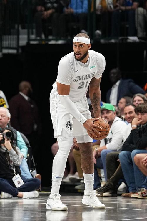 或迎赛季首秀？明日独行侠客战活塞 加福德状态升级为出战成疑