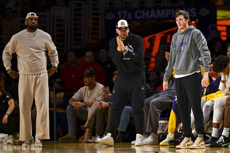 身价达到顶峰！湖人是否应趁机送走里夫斯？火箭等队或成潜在下家