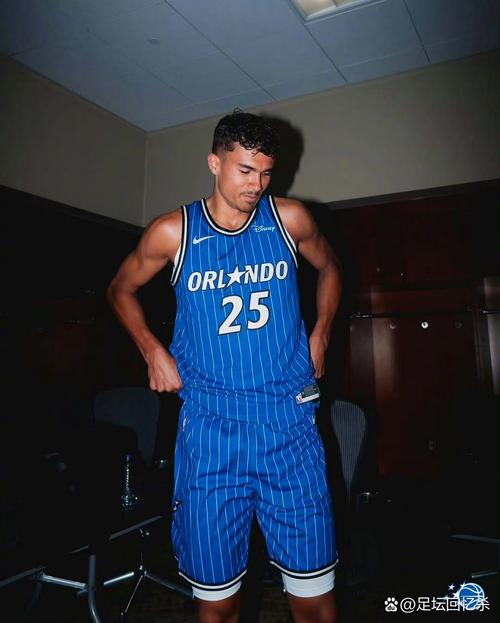 道奇队小老板!美媒晒图祝贺魔术师:生涯已经拿到16次总冠军!