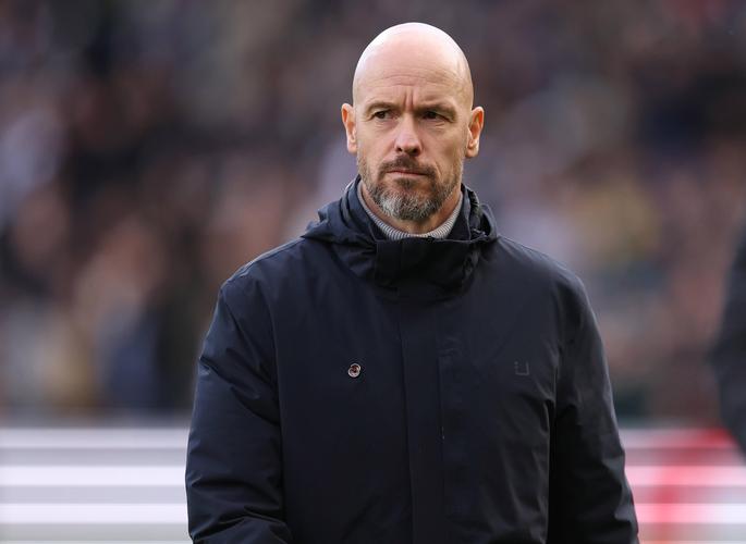 摩根：听说你上周身家破10亿美元？C罗：假新闻，很多年前就有了