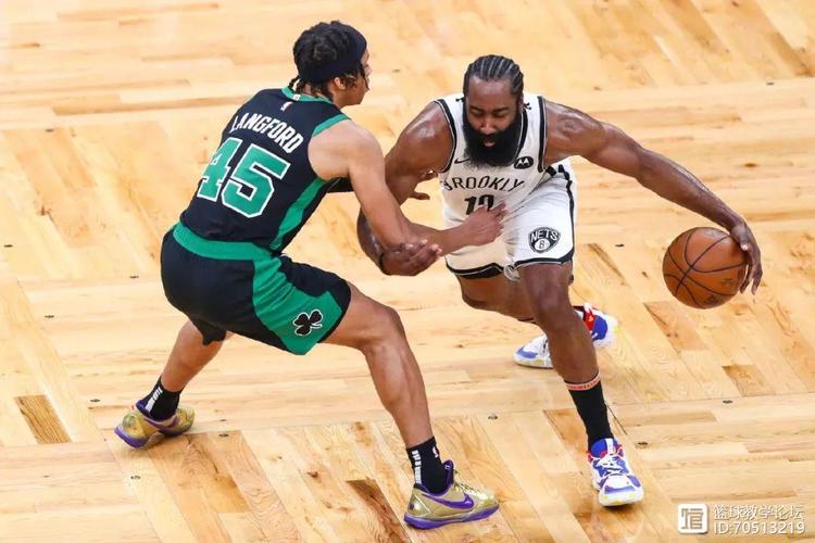 好内线！迪亚巴特9中7高效拿下17分12板1帽 6前场板