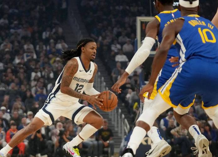 追梦to库里:莫兰特看起来不对劲 库里回复:他在搞无声抗议吗?