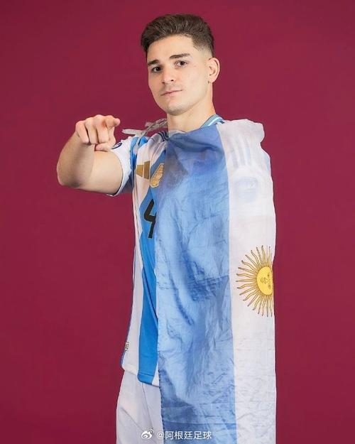 能力体现!阿尔瓦雷斯爆射首开记录,打进赛季第9球!