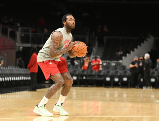 八村谈防守文班：要加强对抗 紧紧贴住他 今天我让他打得很挣扎