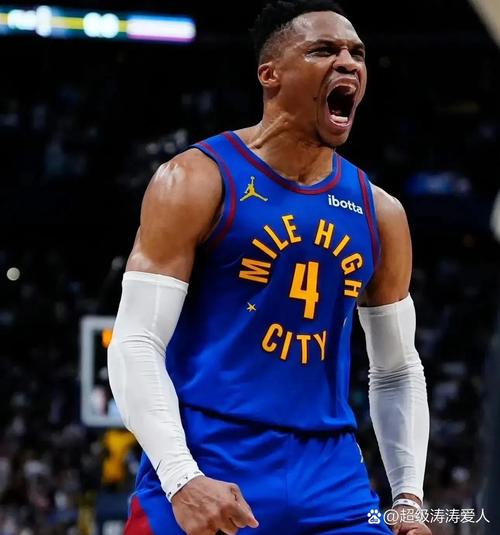 国王半场落后无文班马刺8分 威少8分5板3助2断5失误 德罗赞18分