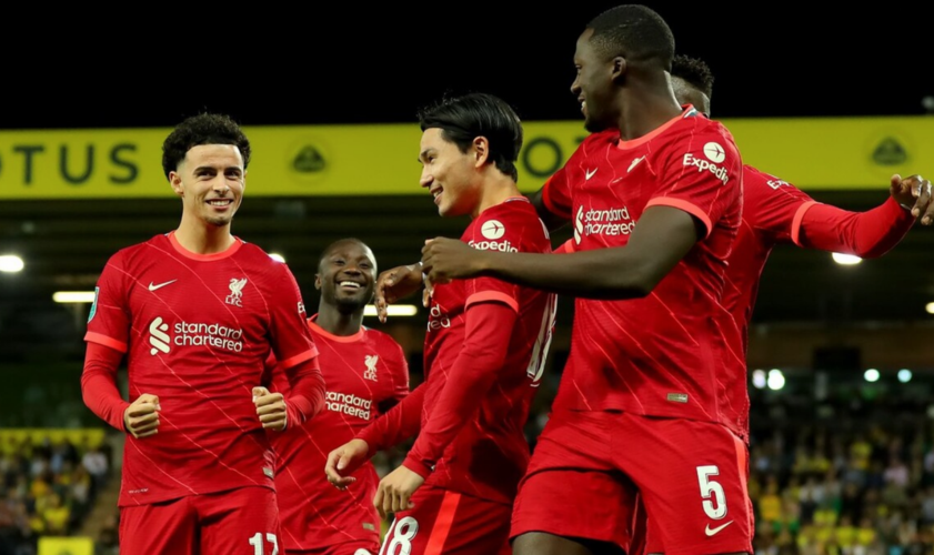 疯狂的剧情！凯莱赫压哨长传发动最后一攻，送索博、凯尔凯兹出局