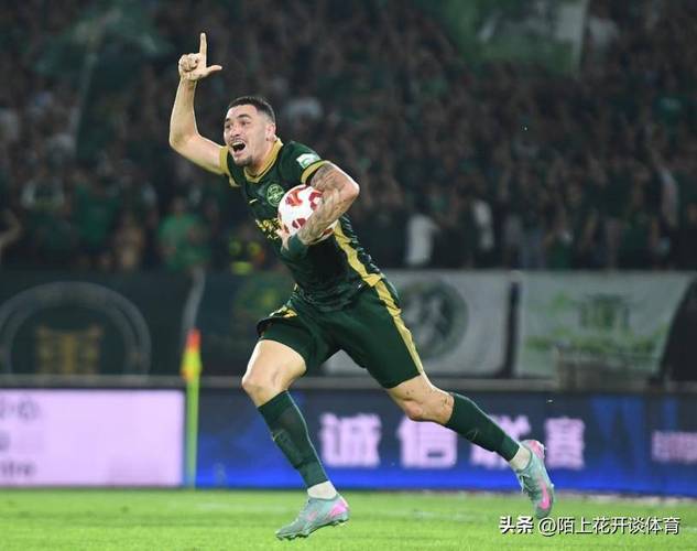 IP正确？土超比赛时双方打架裁判没吹停，球员趁机打空门进球有效