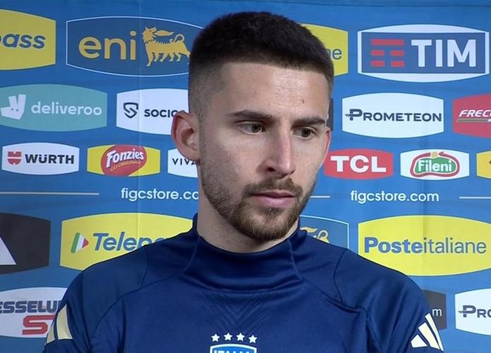 维卡里奥：第二个丢球是我的失误，本想大脚解围结果却踢疵了